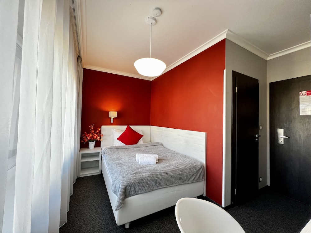 

Milano - Kněževes - Grand Petit Hotel ex Shato Gesson