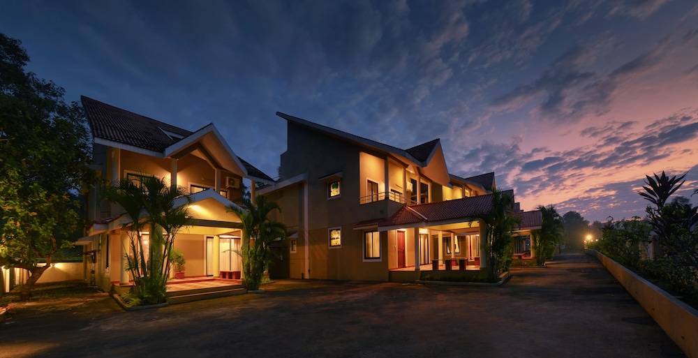 

Roma - Colva - TreeHouse Blue Hotel & Villas