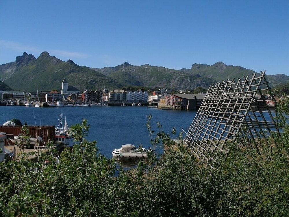 

Napoli - Svolvær - Marina Hotel Lofoten