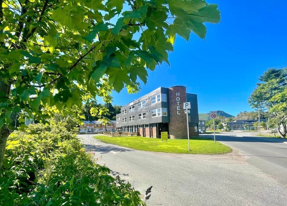 

Milano - Svolvær - Marina Hotel Lofoten
