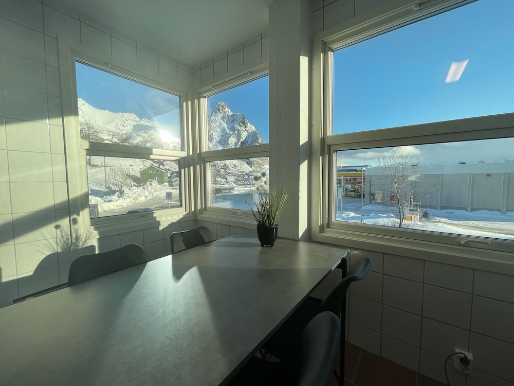 

Verona - Svolvær - Marina Hotel Lofoten