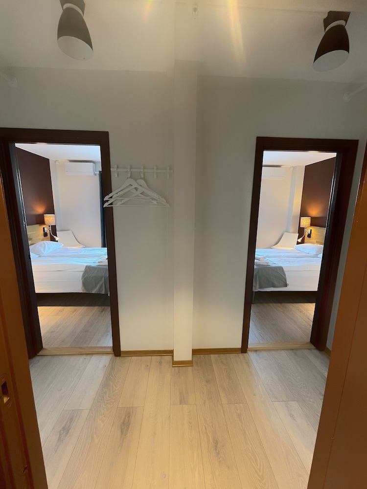 

Bologna - Svolvær - Marina Hotel Lofoten