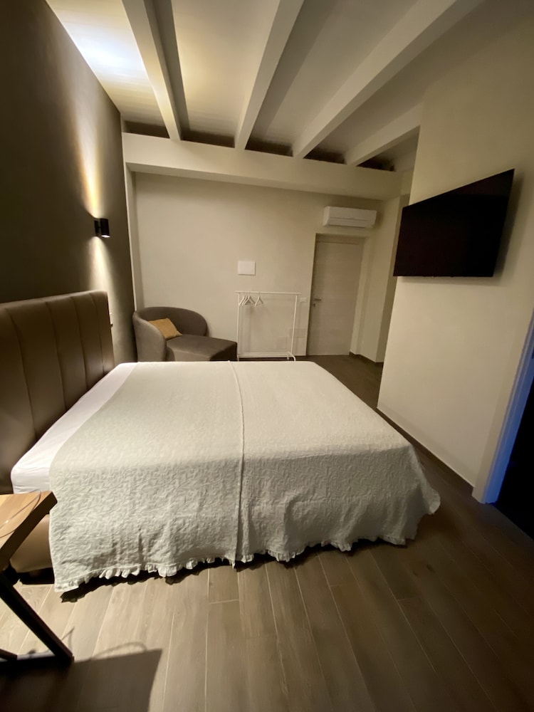 

Firenze - Foggia - Hotel Bella Napoli ristorante & spa