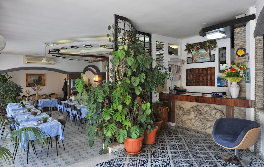 

Bologna - Costiera Amalfitana, Mare Italia - Hotel Europa