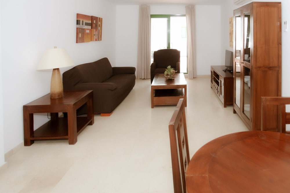 

Roma - Sotogrande - Hotel Apartamentos Manilva Sun