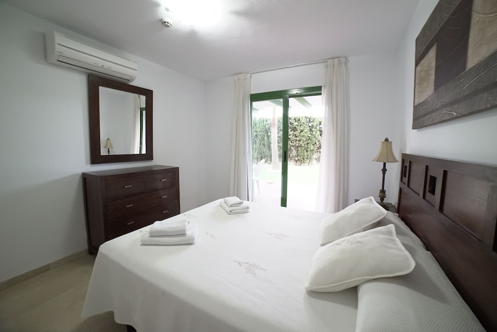 

Roma - Sotogrande - Hotel Apartamentos Manilva Sun