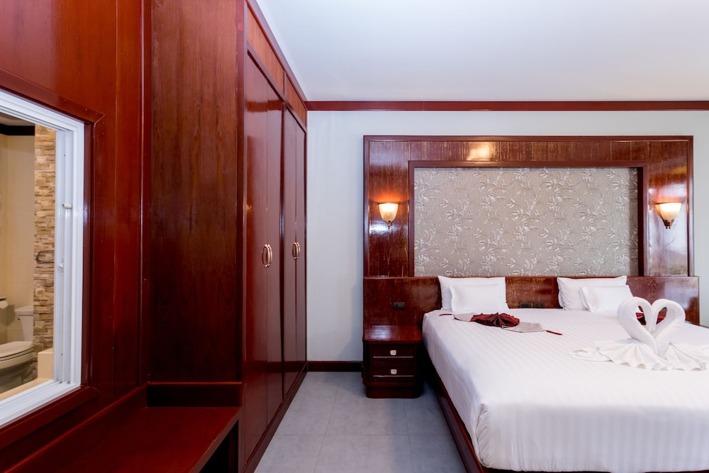 

Roma - Natai Beach, Phang-nga - Erawan Hotel