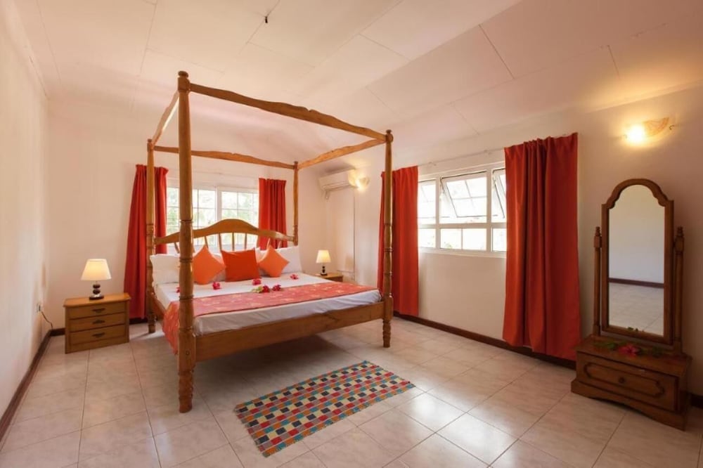 

Roma - Isola di Praslin - Villa Confort