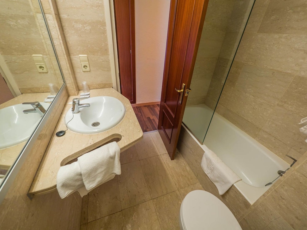 

Milano - Tossa de Mar - Hotel Golden Sand
