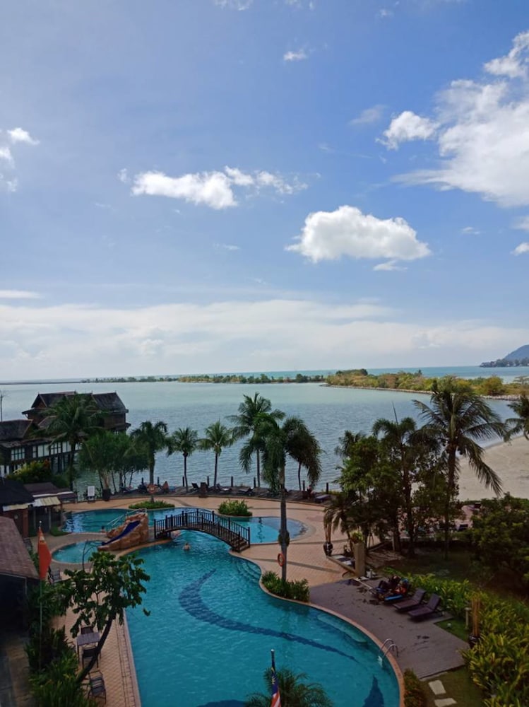 

Milano - Pantai Cenang - Lagoon Residence @ Langkawi