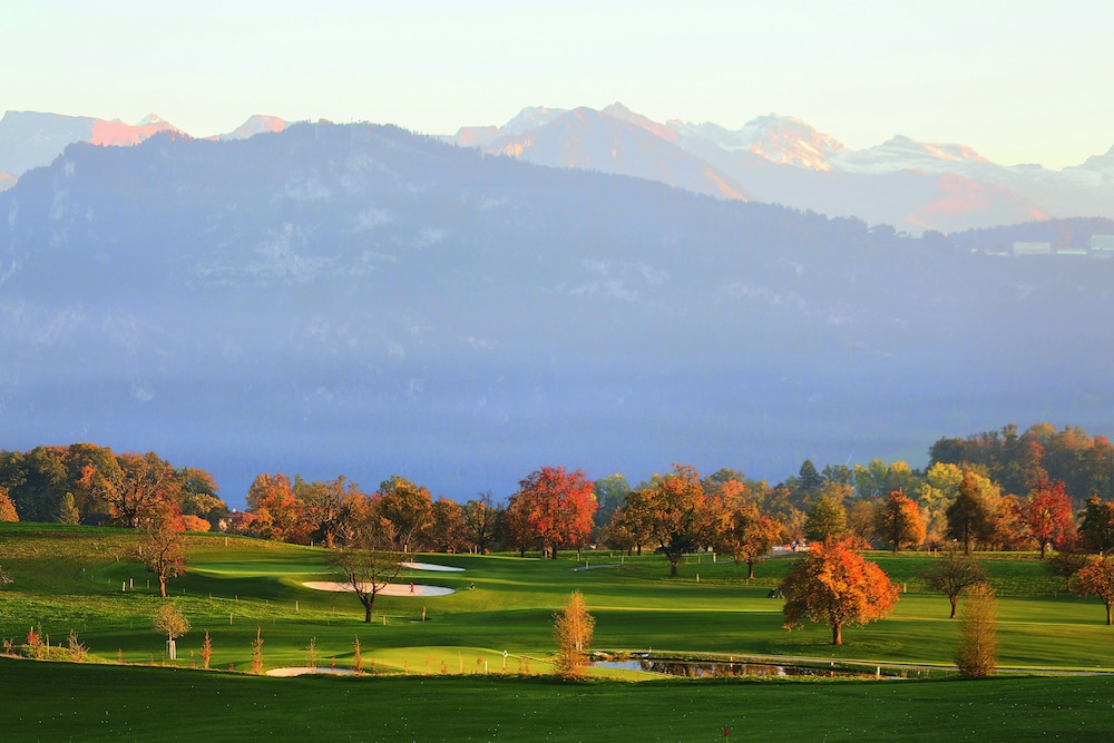 

Napoli - Küssnacht - Gasthaus Badhof - Golfhotel