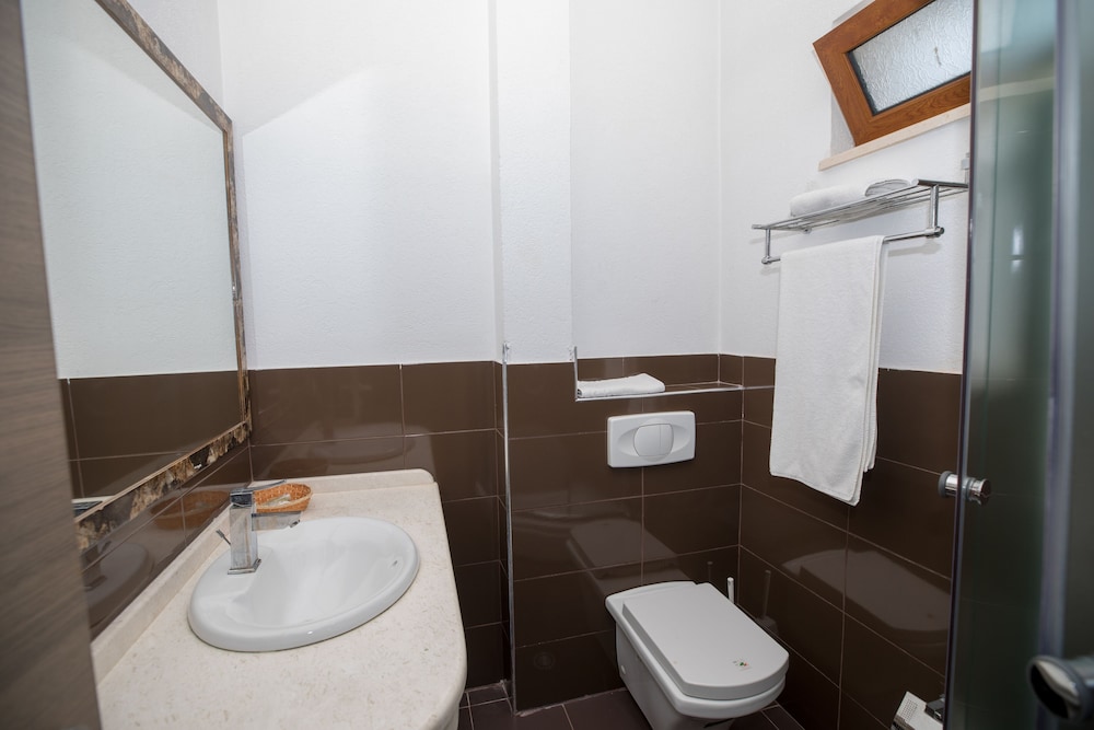 

Roma - Vorë - Vila Zeus Hotel