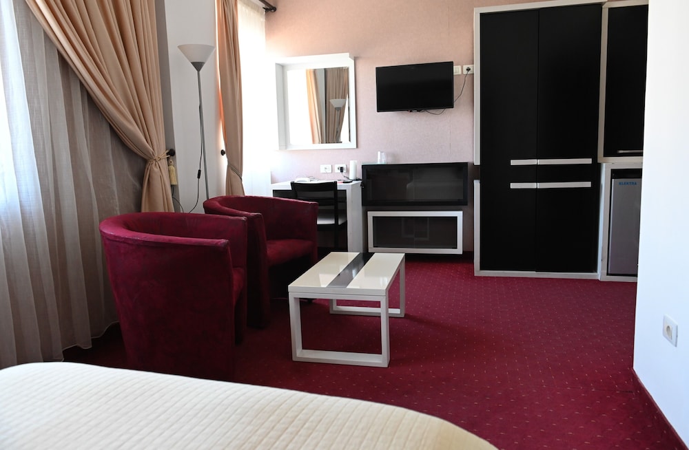 

Milano - Lezhë - Hotel Liss