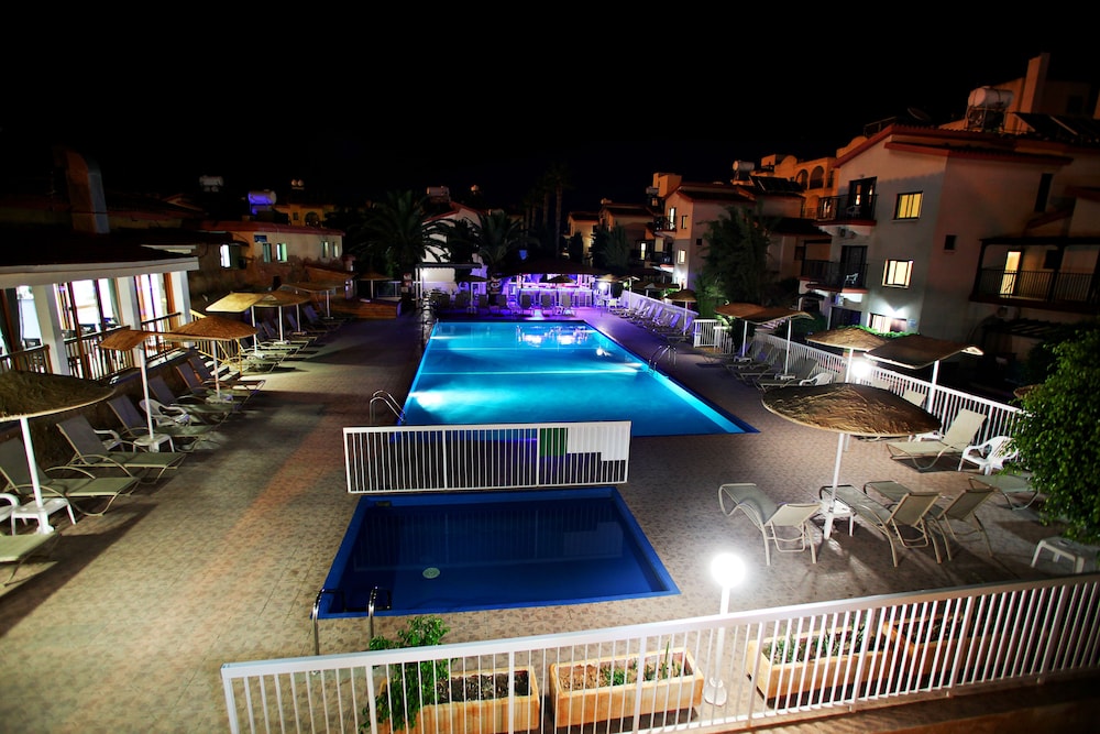 

Napoli - Ayia Napa - Windmills Hotel Apartments