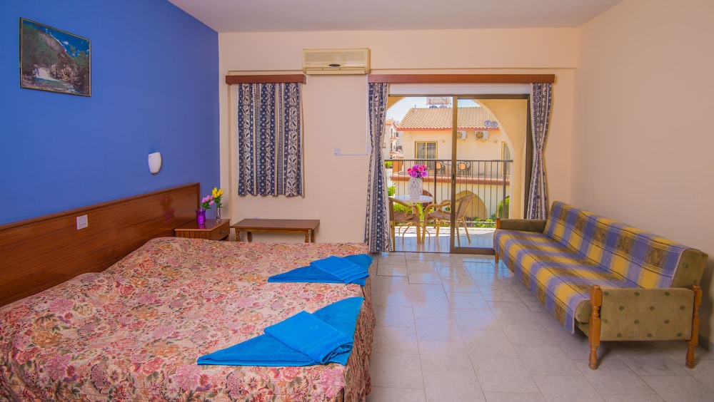 

Verona - Ayia Napa - Windmills Hotel Apartments