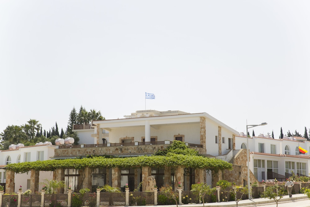 

Roma - Lachi - Eliofos Elegant Maisonettes