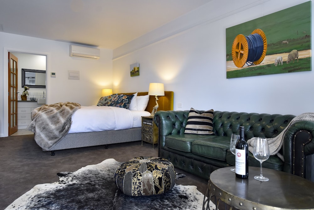

Catania - Daylesford - Daylesford Art Motel