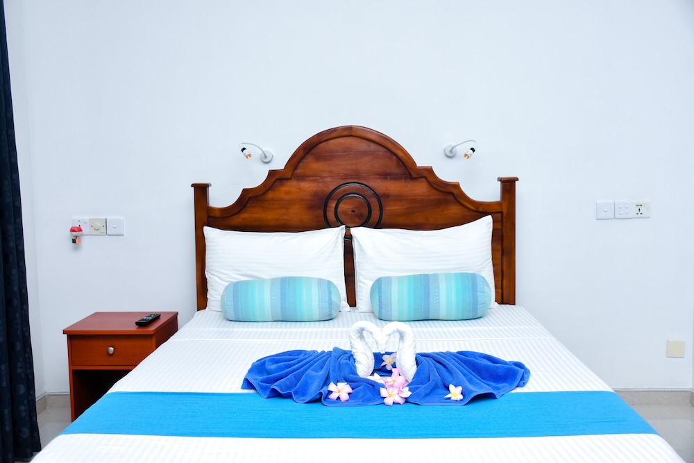 

Napoli - Negombo - Nebula Residence