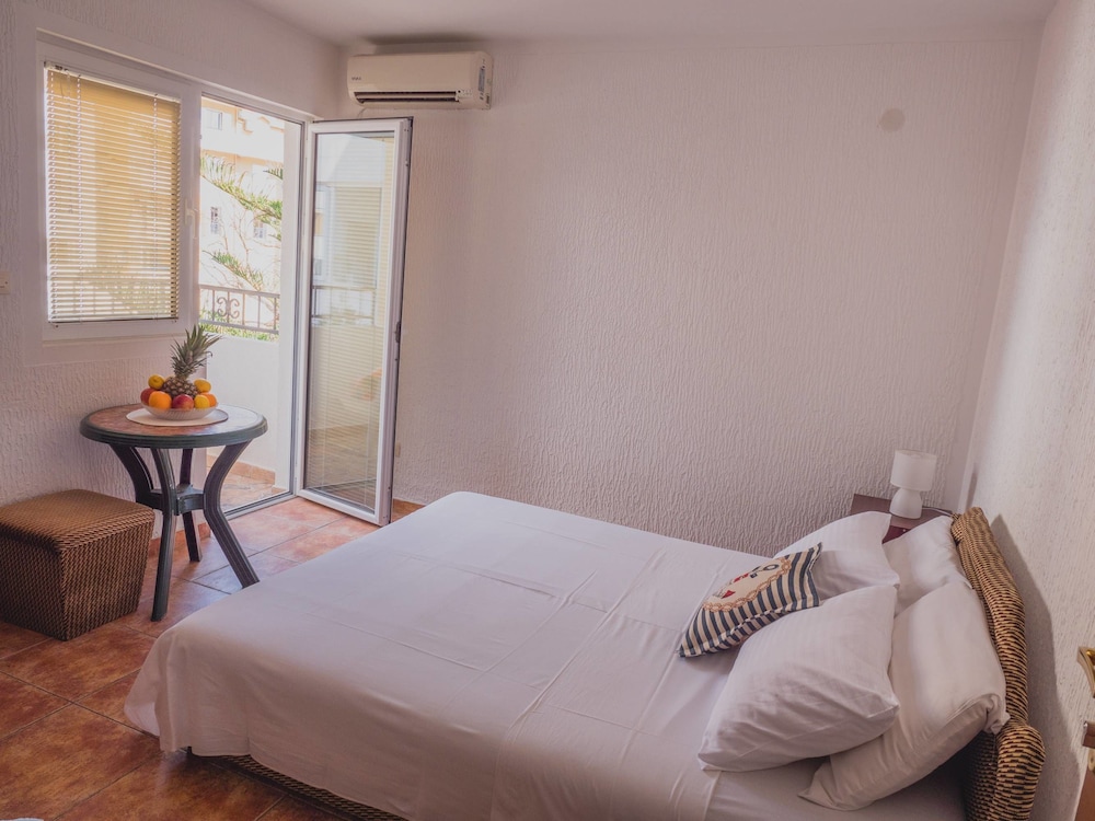 

Roma - Budva - Venera Apartments