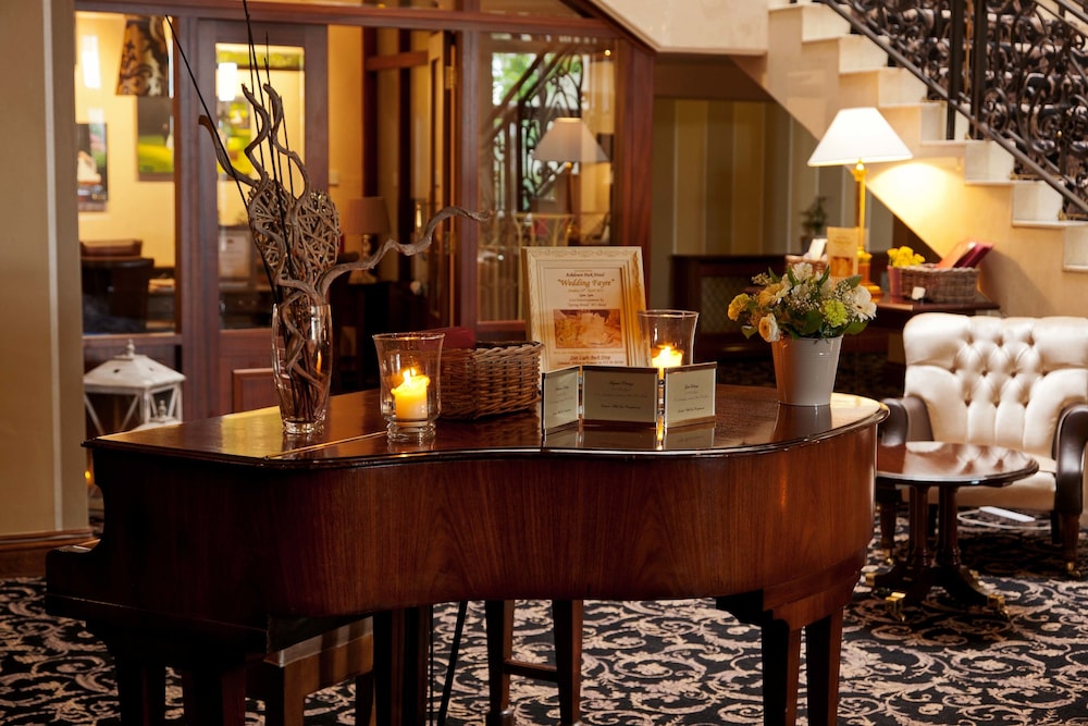 

Milano - Gorey - Ashdown Park Hotel