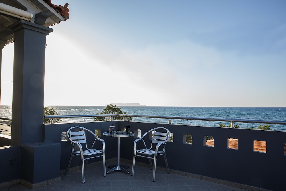 

Roma - Koutouloufari - Irene Beach Apartments