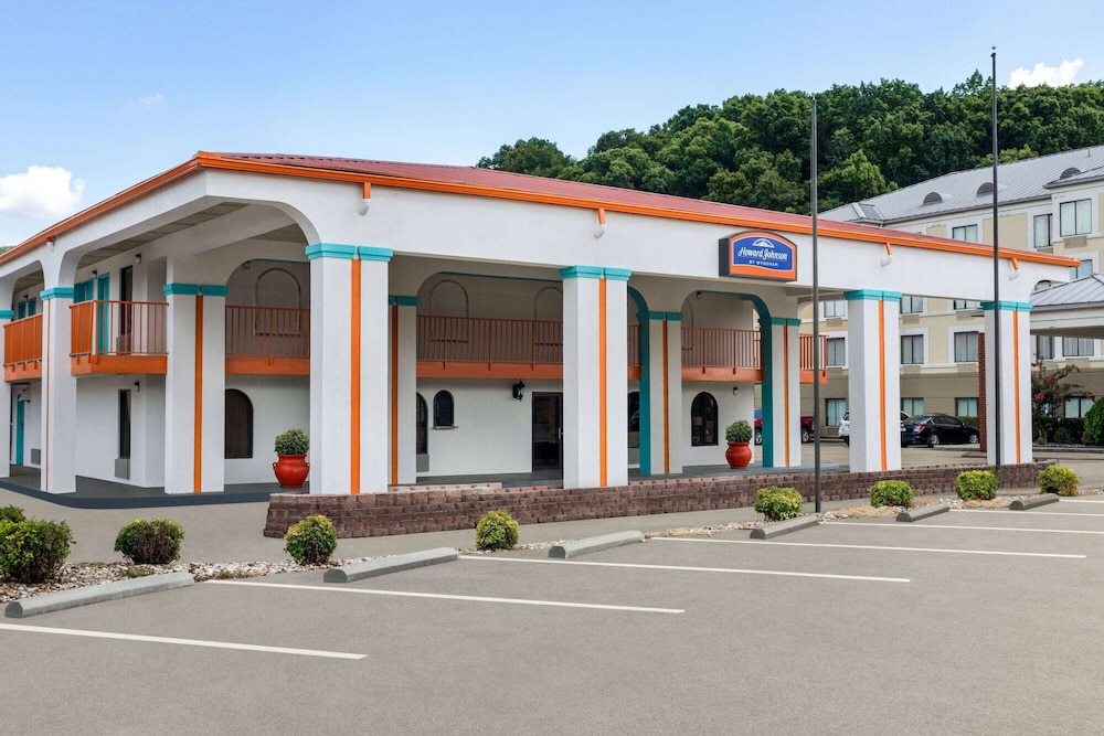 Howard Johnson by Wyndham Chattanooga Lookout Mountain I-24