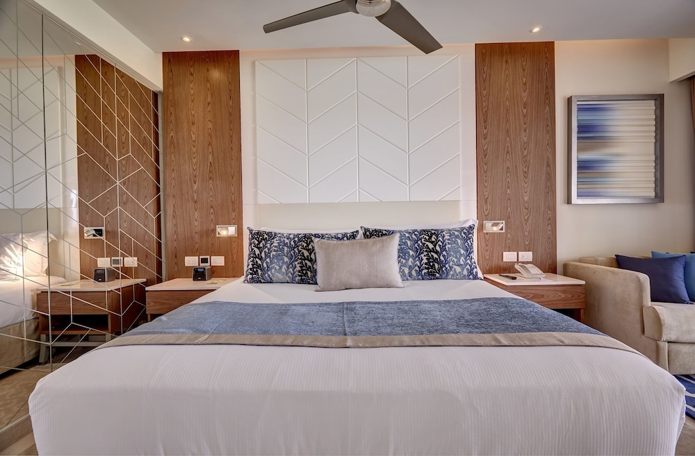 

Milano - Jolly Harbour - Royalton Antigua, An Autograph Collection All-Inclusive Resort