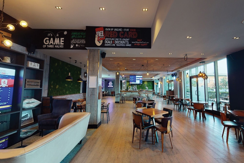 

Roma - Fleet - Village Hotel Farnborough