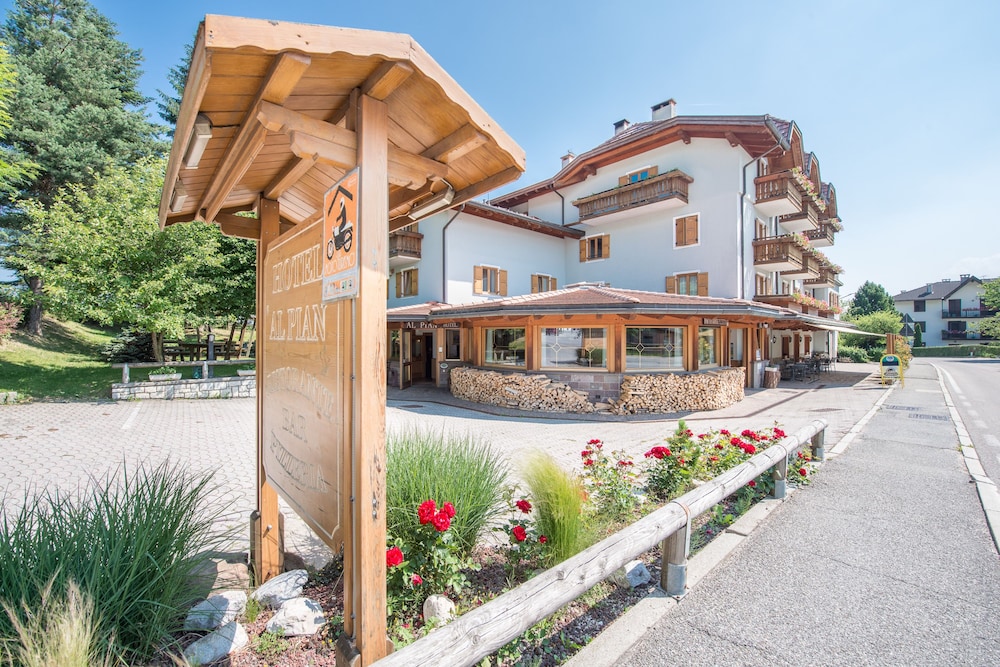 

Napoli - Folgaria - Al Pian Garnì Hotel - B&B & Pizza