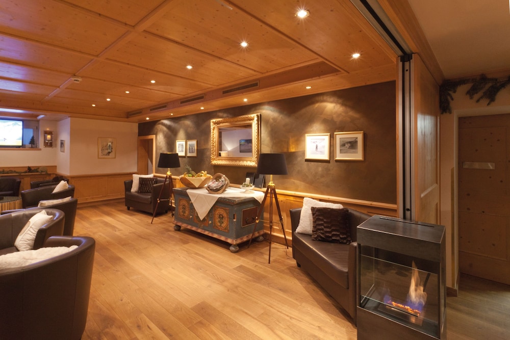 

Roma - Lech am Arlberg - Hotel Tannbergerhof im Zentrum von Lech