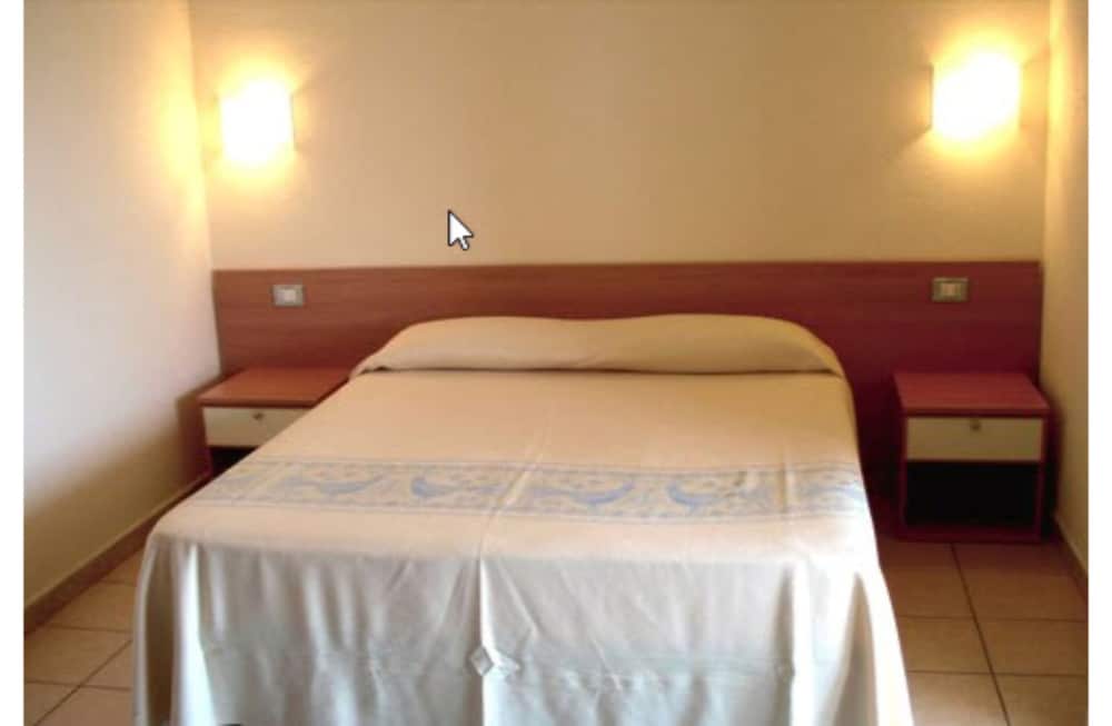 

Pisa - Orosei - Hotel Baia Marina
