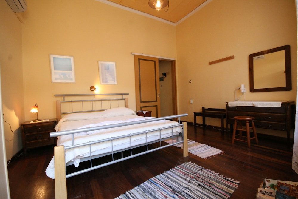

Milano - Agios Onoufrios - Ifigenia Rooms & Studios