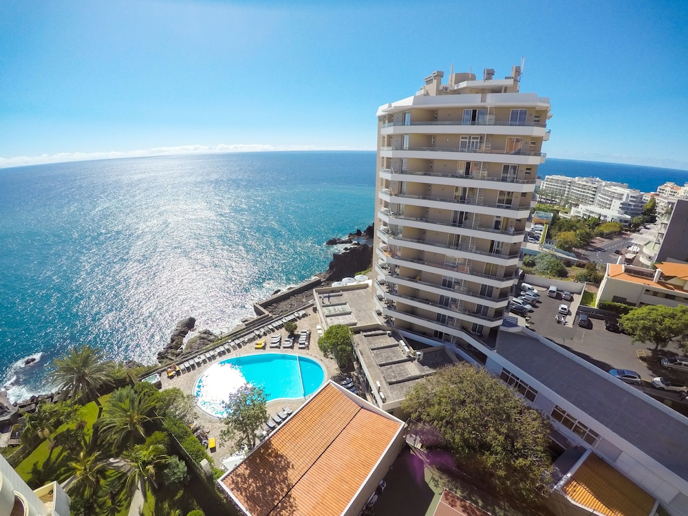 

Milano - Madeira, Portogallo - Duas Torres Hotel