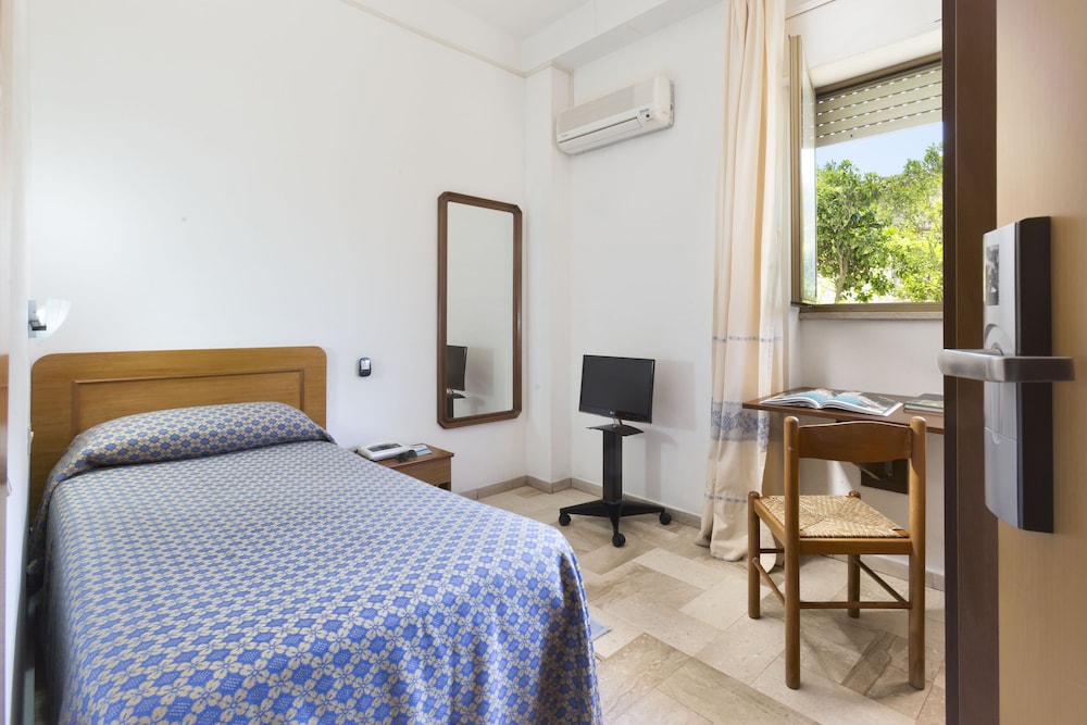 

Napoli - Arzachena - Hotel Citti