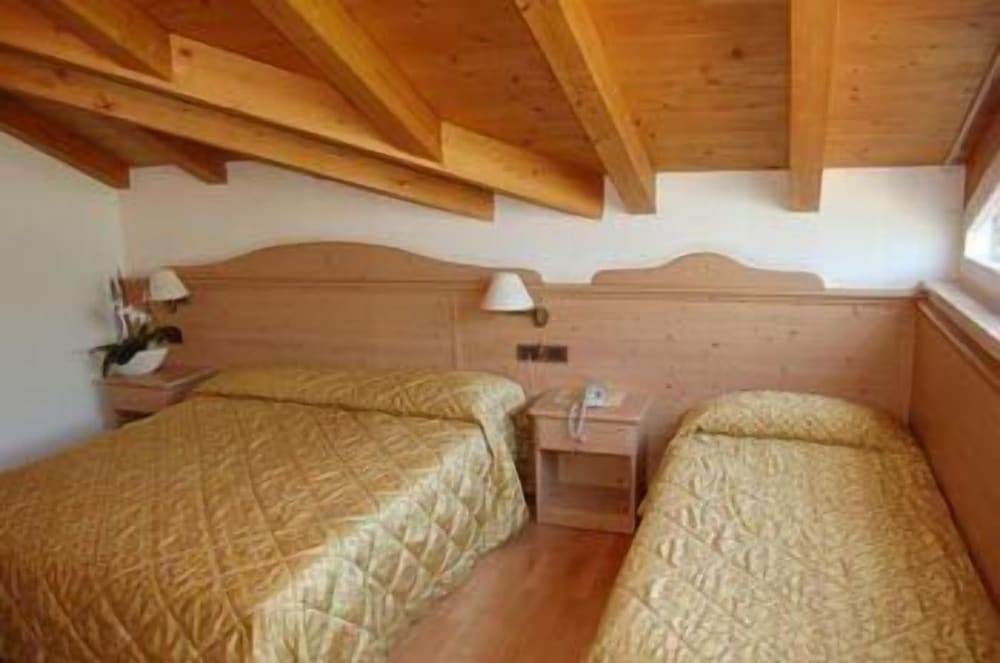 

Bari - Rovereto - Hotel Sant'Ilario