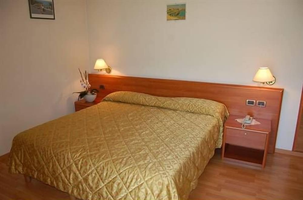 

Bari - Rovereto - Hotel Sant'Ilario