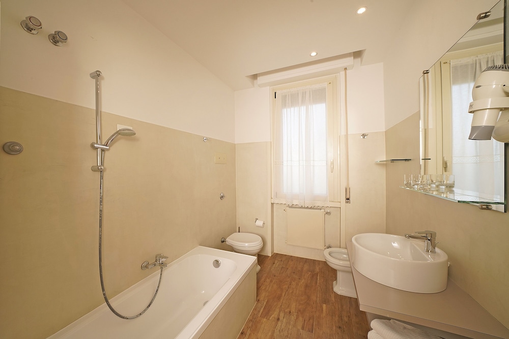 

Venezia - Sirmione - Hotel Marconi