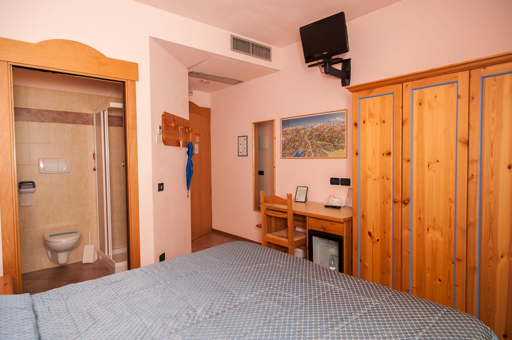 

Catania - Limone sul Garda - Hotel Vittoria