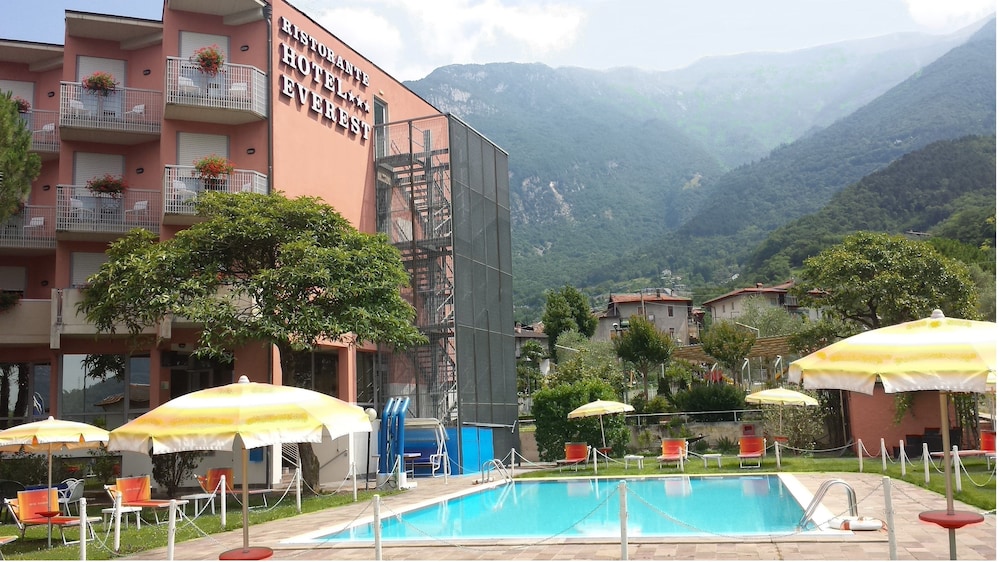 

Brindisi - Riva del Garda - Hotel Everest Arco