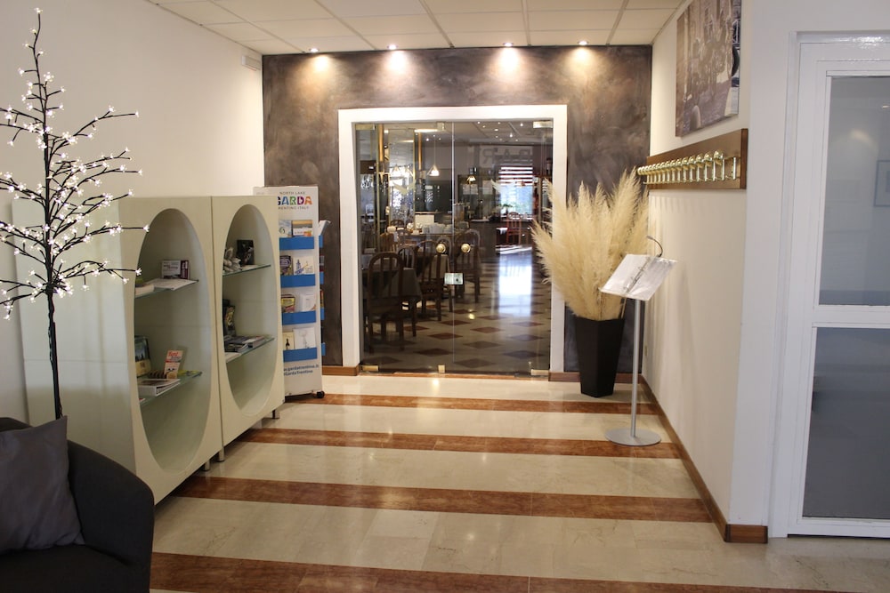 

Milano - Arco - Hotel Everest Arco