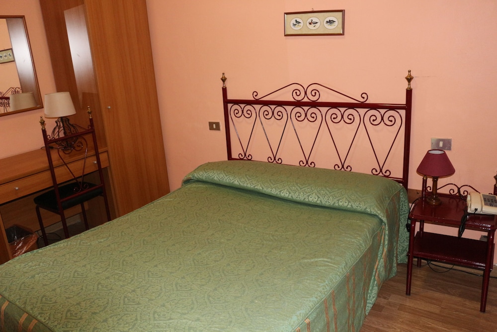 

Napoli - Torino - Hotel Italia