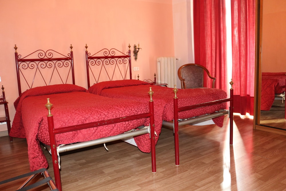 

Napoli - Venaria Reale - Hotel Italia