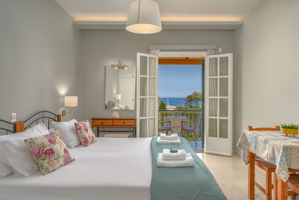 

Verona - Alykes - Porto Giardino Apartments