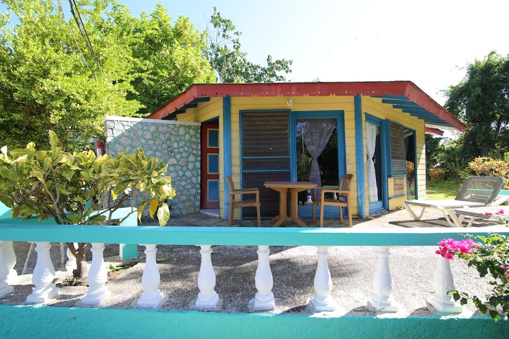 

Bari - Negril - Xtabi Resort
