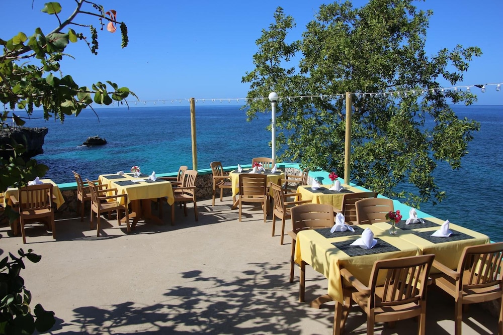 

Roma - Negril - Xtabi Resort