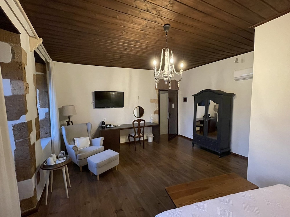 

Firenze - Soúda - Captain Vasilis Hotel