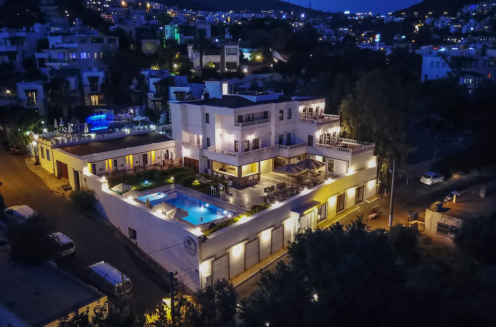 

Bologna - Gumbet - Laden Hotel Bodrum