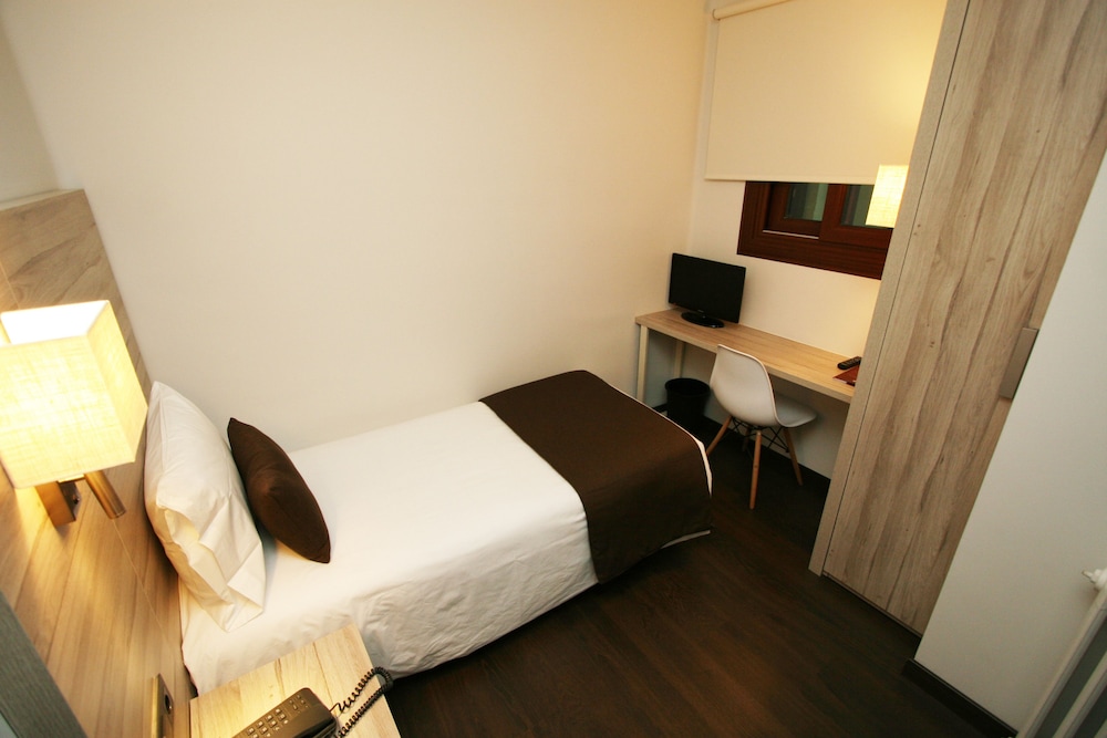 

Roma - Erts - Hotel Pyrénées