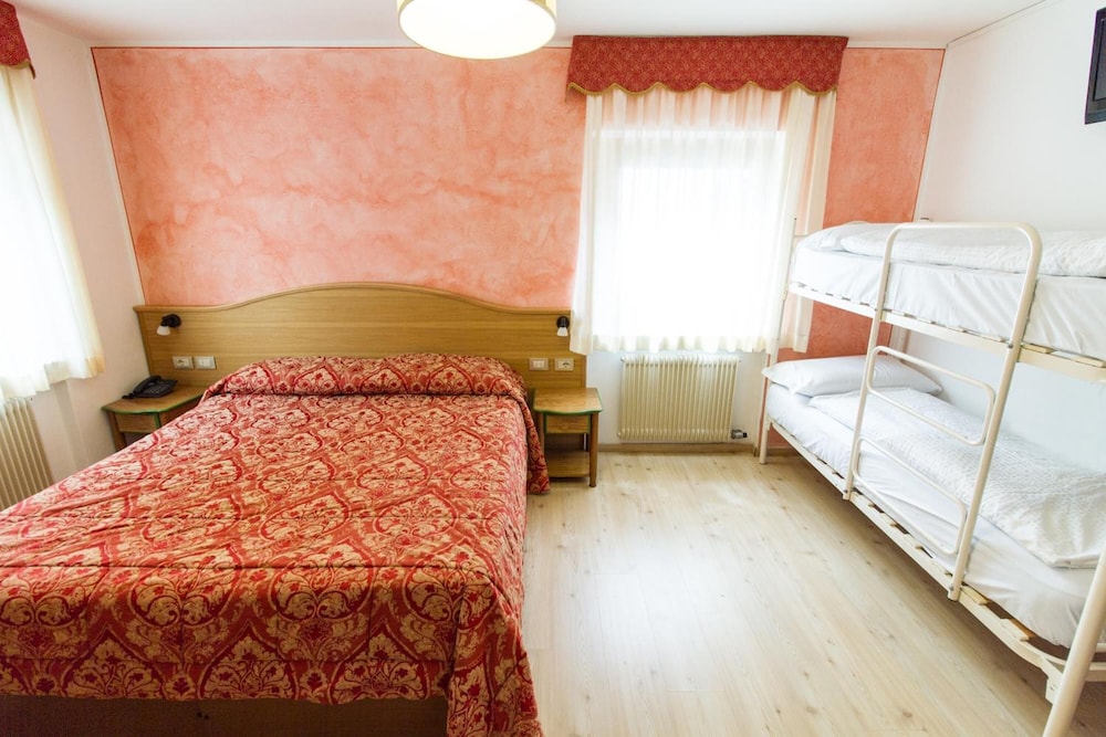 

Milano - Madonna di Campiglio - Hotel Italo