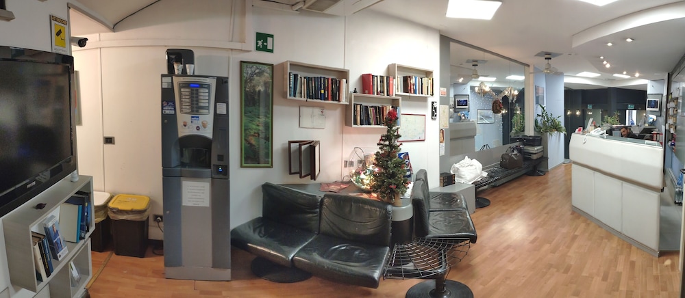 

Palermo - Tirrenia - Giappone Inn Parking Hotel
